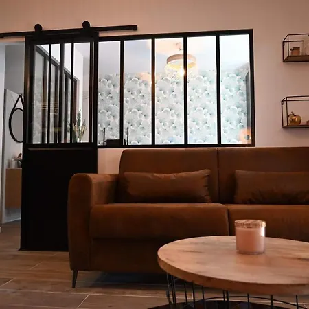 Cosy & Moderne A 180m De La *