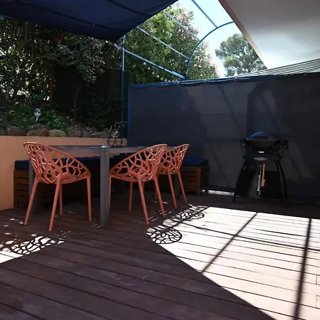 Cosy & Moderne A 180m De La 아파트 *
